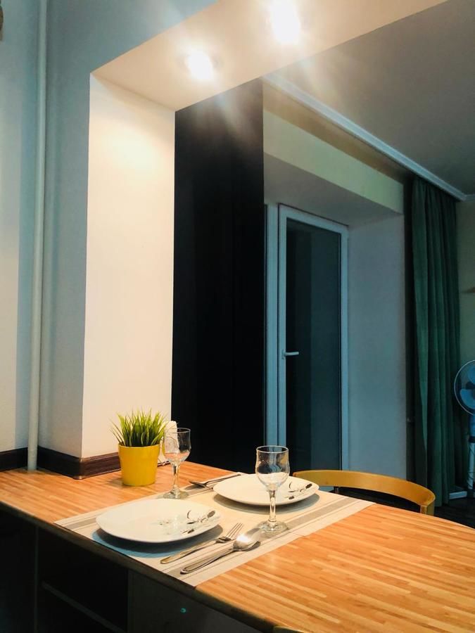 Апартаменты Apartment on Republic Square Усть-Каменогорск