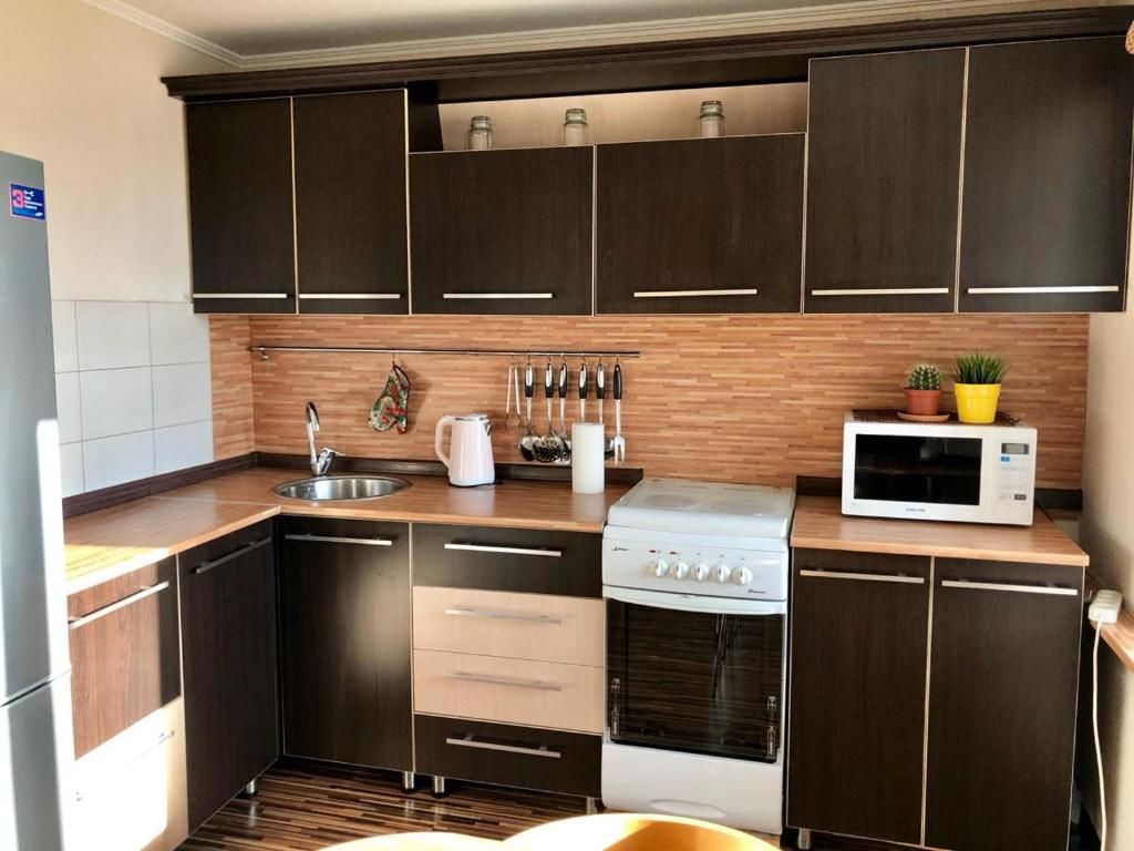Апартаменты Apartment on Republic Square Усть-Каменогорск