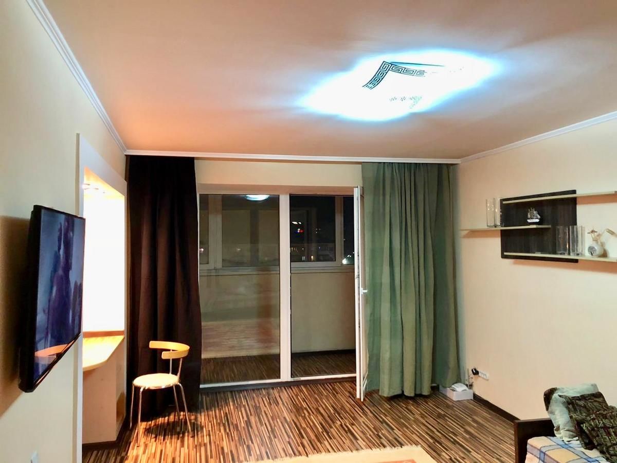 Апартаменты Apartment on Republic Square Усть-Каменогорск